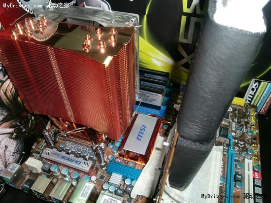 Radeon HD 4890核心加压、极限超频