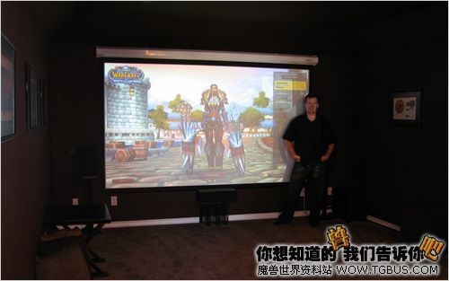 国外强人玩魔兽：专用游戏房+豪华配置 