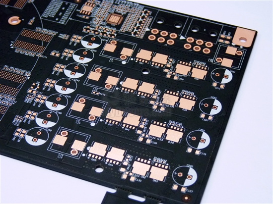 首款增强型非公版GTX 460 PCB曝光