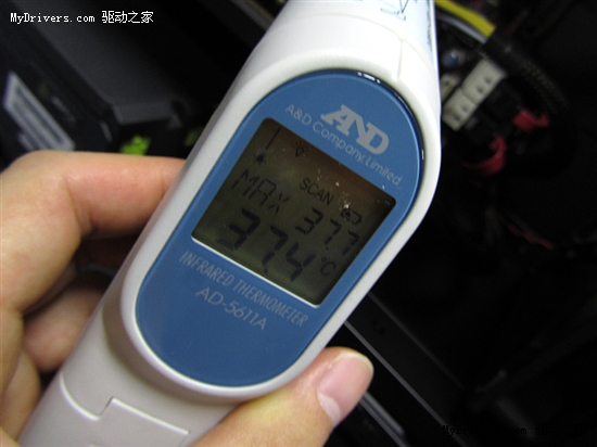讯景单插槽HD 5770单/双卡温度、性能实测